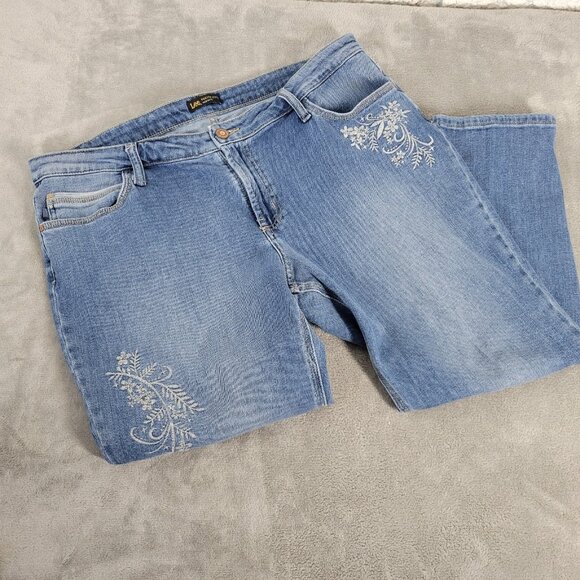 Lee Modern Series Women Jeans 18 Plus Capri Medium Blue Denim Mid Rise CAP31E - Picture 1 of 12